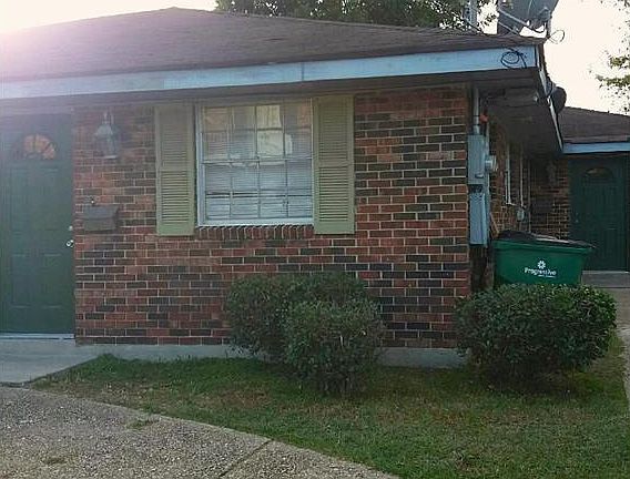 3rd image of 922 Aris Ave