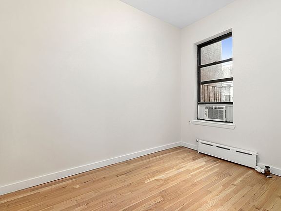 3rd image of 161 Prince St APT 22