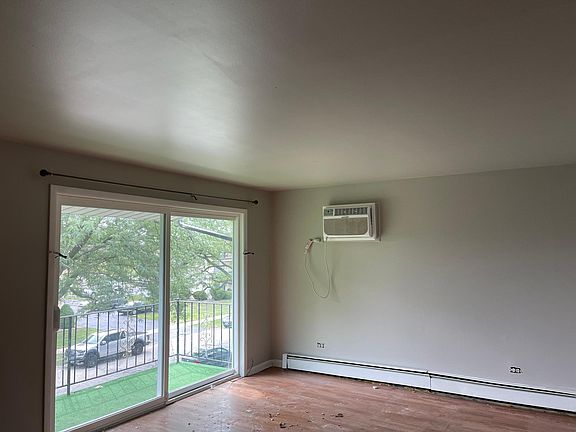 5th image of 10436 Mason Ave APT 3S