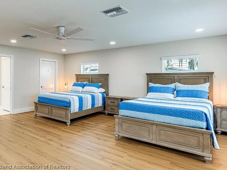 1216 Lake Clay Dr — Photo 11