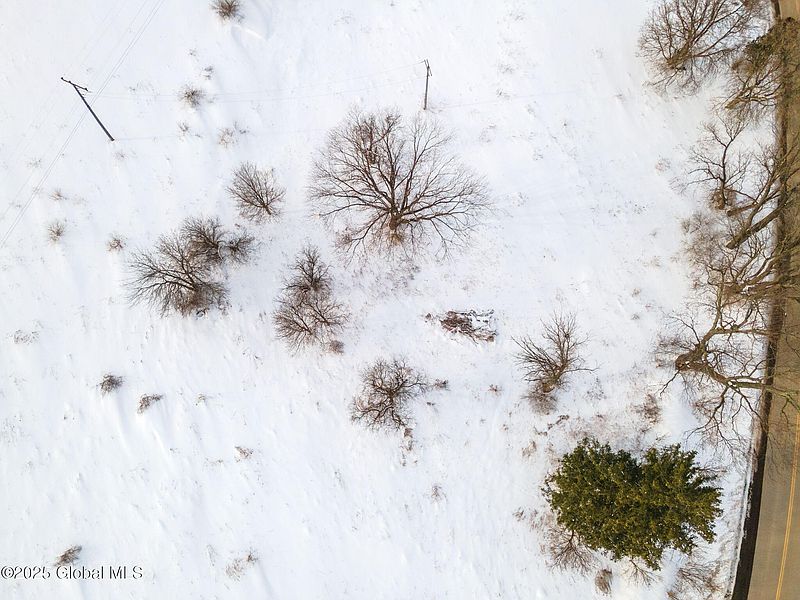 5th image of 253 River Road