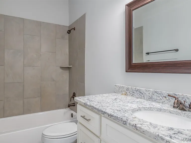 1613 Haworth Park Way — Photo 22