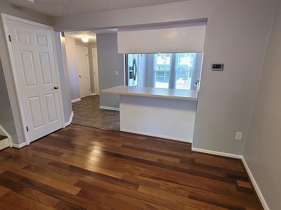 3rd image of 757 Woodlyn Dr S #183