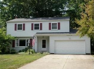 7740 Hoover Dr, Mentor, OH 44060