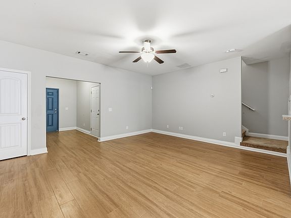 4th image of 240 Canyon Oak Loop #1