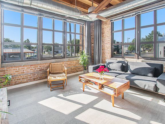 5th image of 633 Elliott Ave APT 5