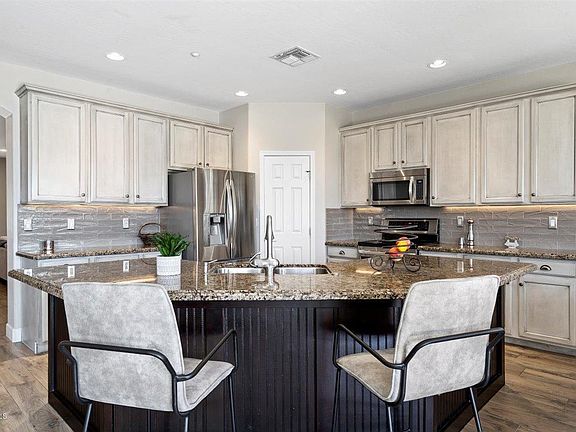 2nd image of 10321 E Acoma Dr