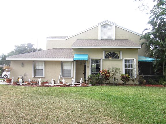 3rd image of 7045 Woodmont Way