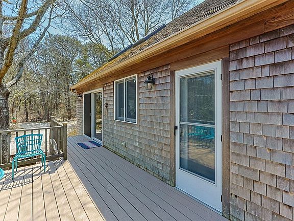 4th image of 85 Pier Rd