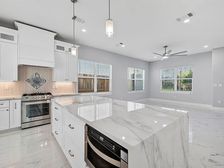 3344 Sanders St — Photo 19