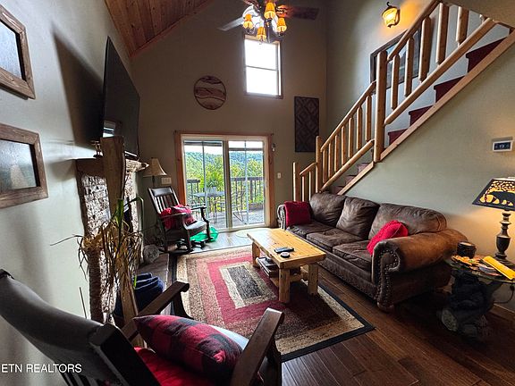 5th image of 3514 Emerald Way