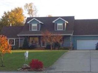 436 Southfield Ln, Valparaiso, IN 46385