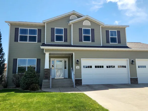 1325 Eagles View Ln, Bismarck, ND 58503