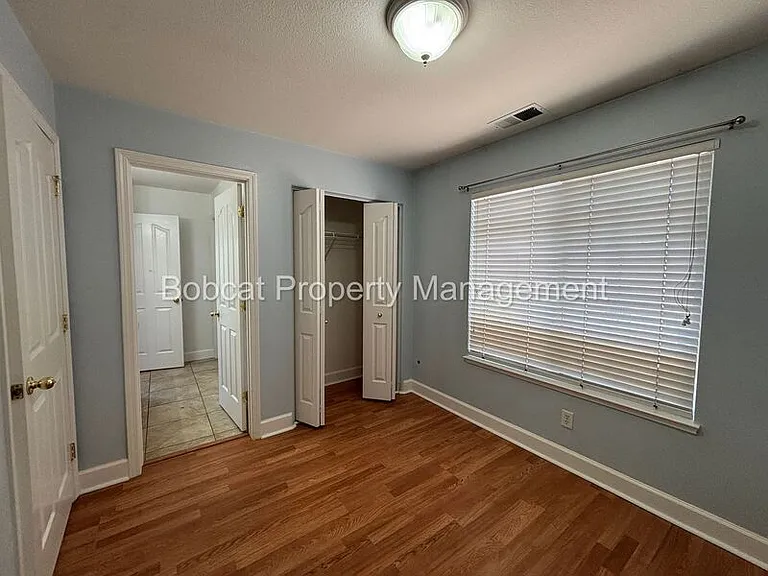 1477 Ridge Point Dr — Photo 29