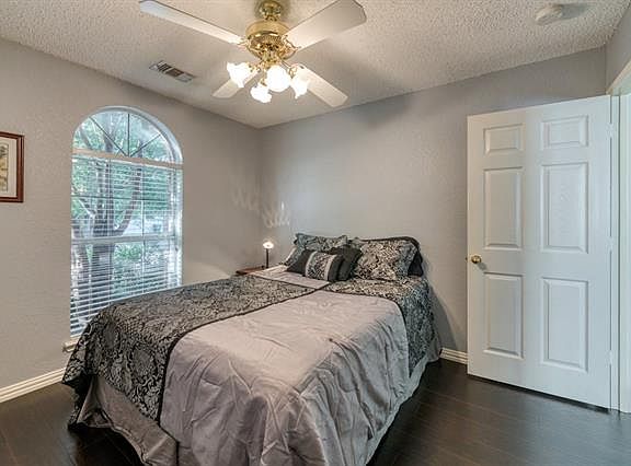 5th image of 1609 Windcastle Dr
