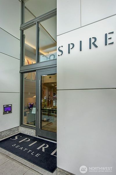 2nd image of 2510 6th Avenue #1210