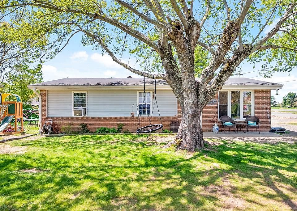 14 Pickett Dr, Austinville, VA 24312 MLS 93468 Zillow