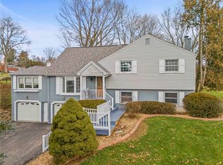 118 Meadowbrook Cir, Venetia, PA 15367