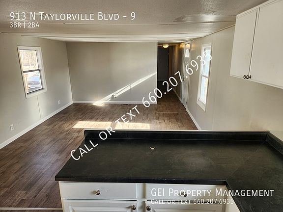 4th image of 913 N Taylorville Blvd #9