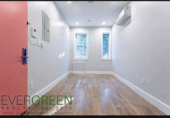 4th image of 543 Marcy Ave #1P