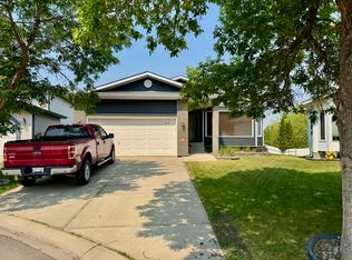 415 Davenport Pl, Strathcona County, AB T8H1R9