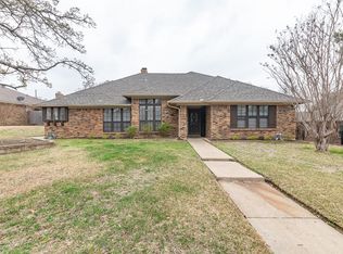 4804 Arabian Ct, Arlington, TX 76017