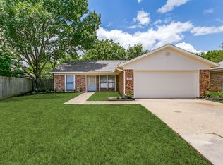 7809 Tyra Ct, Watauga, TX 76148