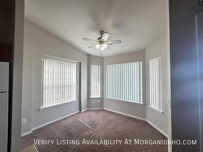 7502 W Tottenham Ln #202 — Photo 4