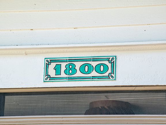 4th image of 1800 W Richardson Pl
