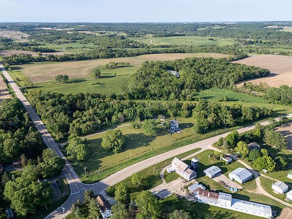 4th image of 2844 County Road J