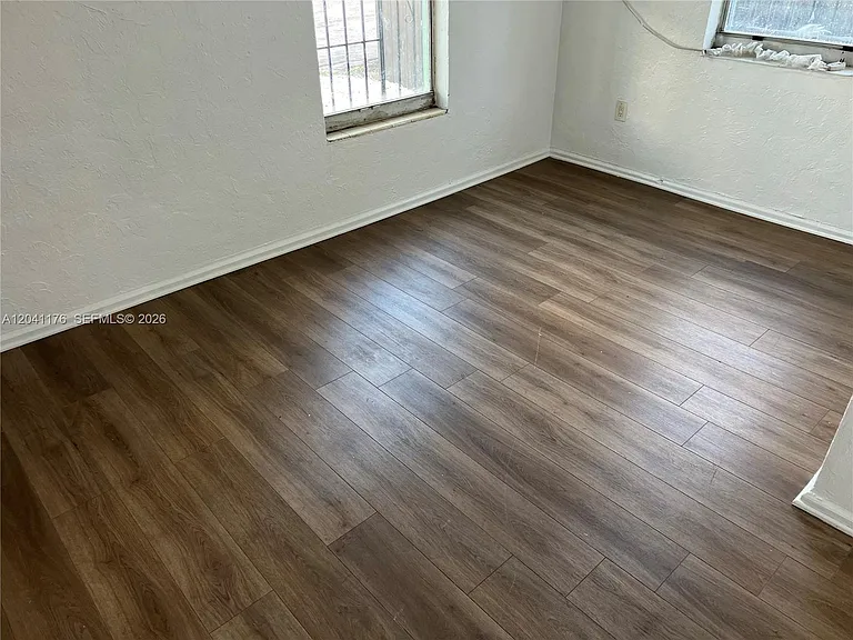 10 NW 71st St — Photo 15