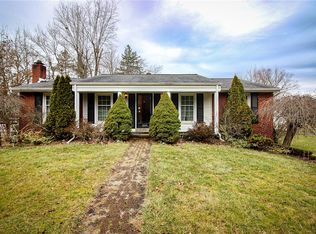 3005 Crissman Dr, Aliquippa, PA 15001