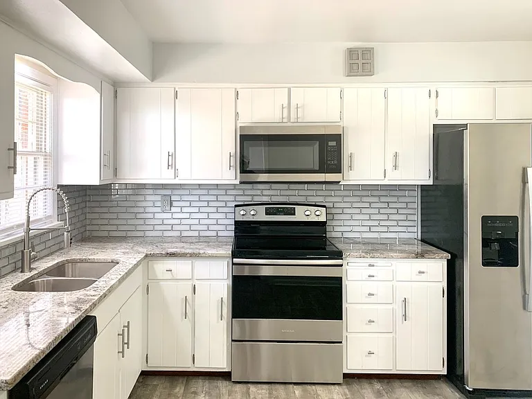 3311 Mid Dale Ln — Photo 4