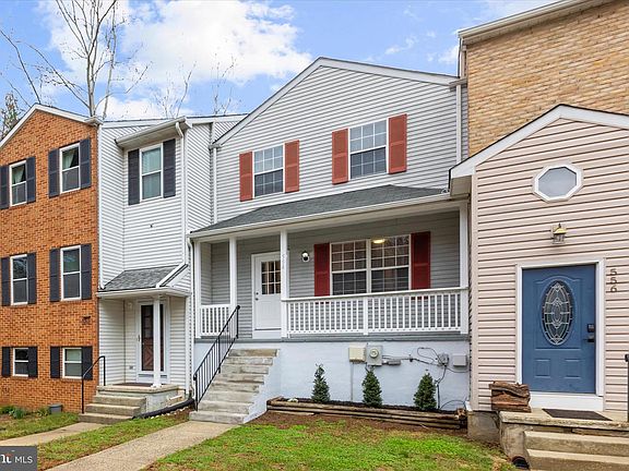 2nd image of 554 Melissa Ct