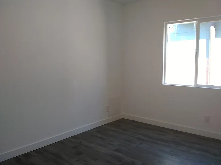 5333-5335 4th Ave. — Photo 24