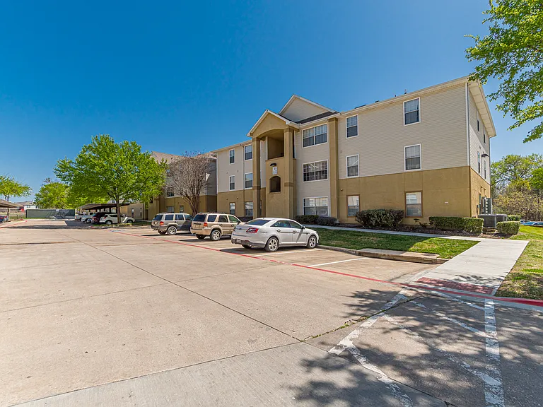 Kinwood Apartments — Photo 24
