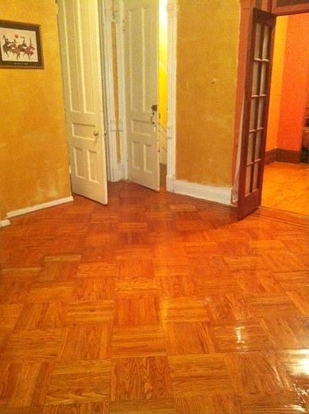 1st image of 392 Bainbridge St