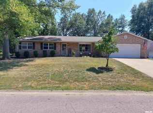 4213 Fox Creek Rd, Mount Vernon, IL 62864