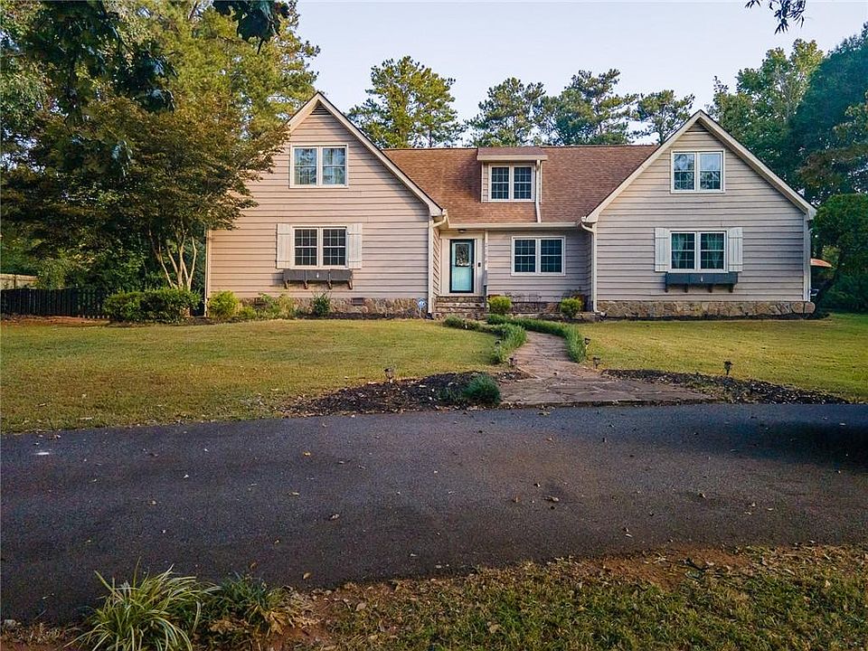 1st image of 2158 Weybridge Dr