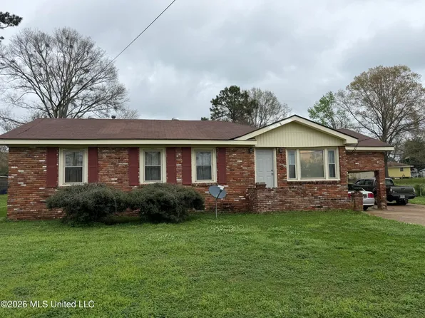 108 Dixie Dr, Natchez, MS 39120