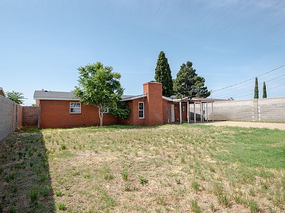 4th image of 2703 Cambridge St