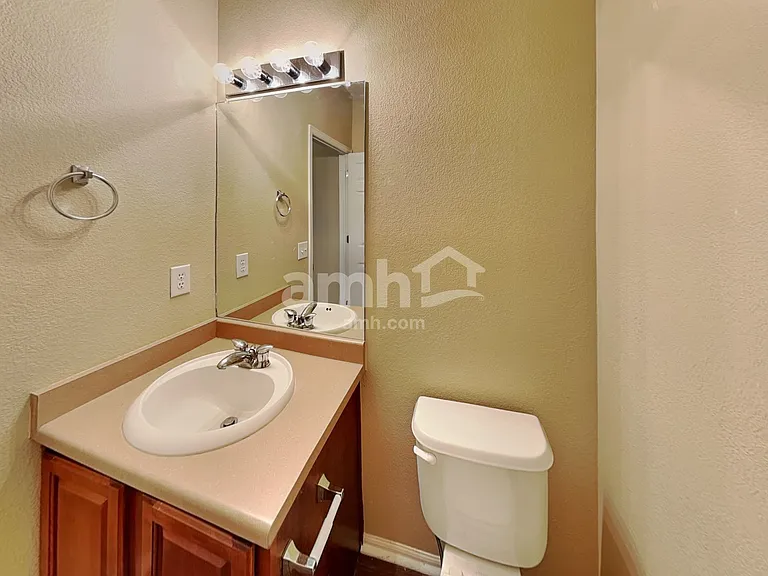209 Homestead Way — Photo 6
