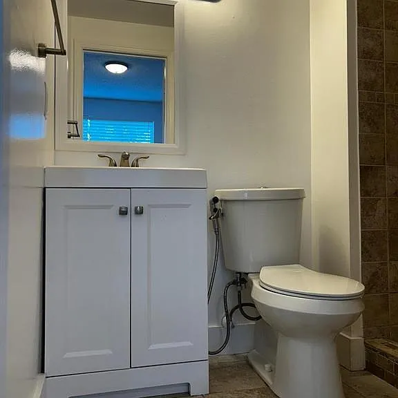 16637 Hemingway Dr #16637 — Photo 4