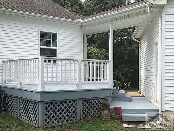 4th image of 36 W Briarwood Dr