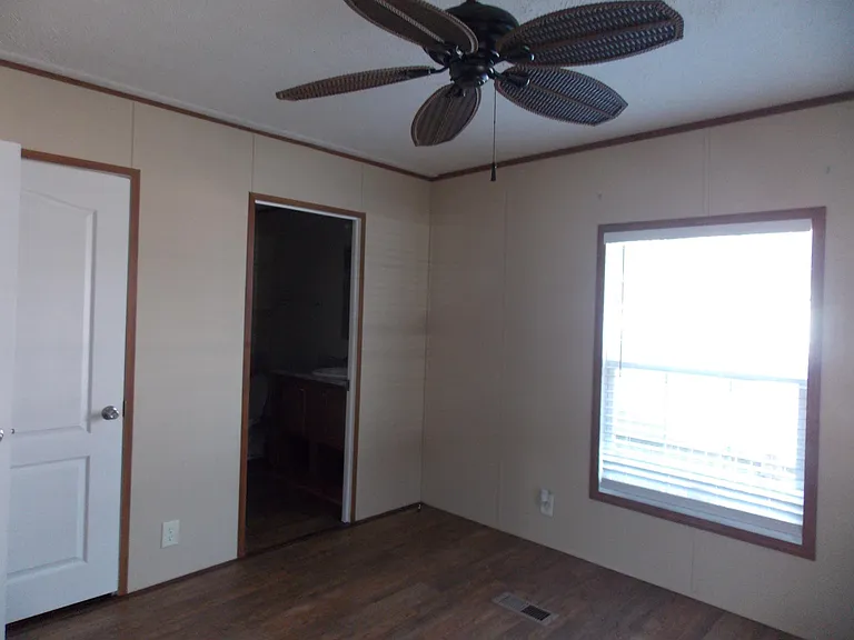 4996 Highway 17 Byp — Photo 2