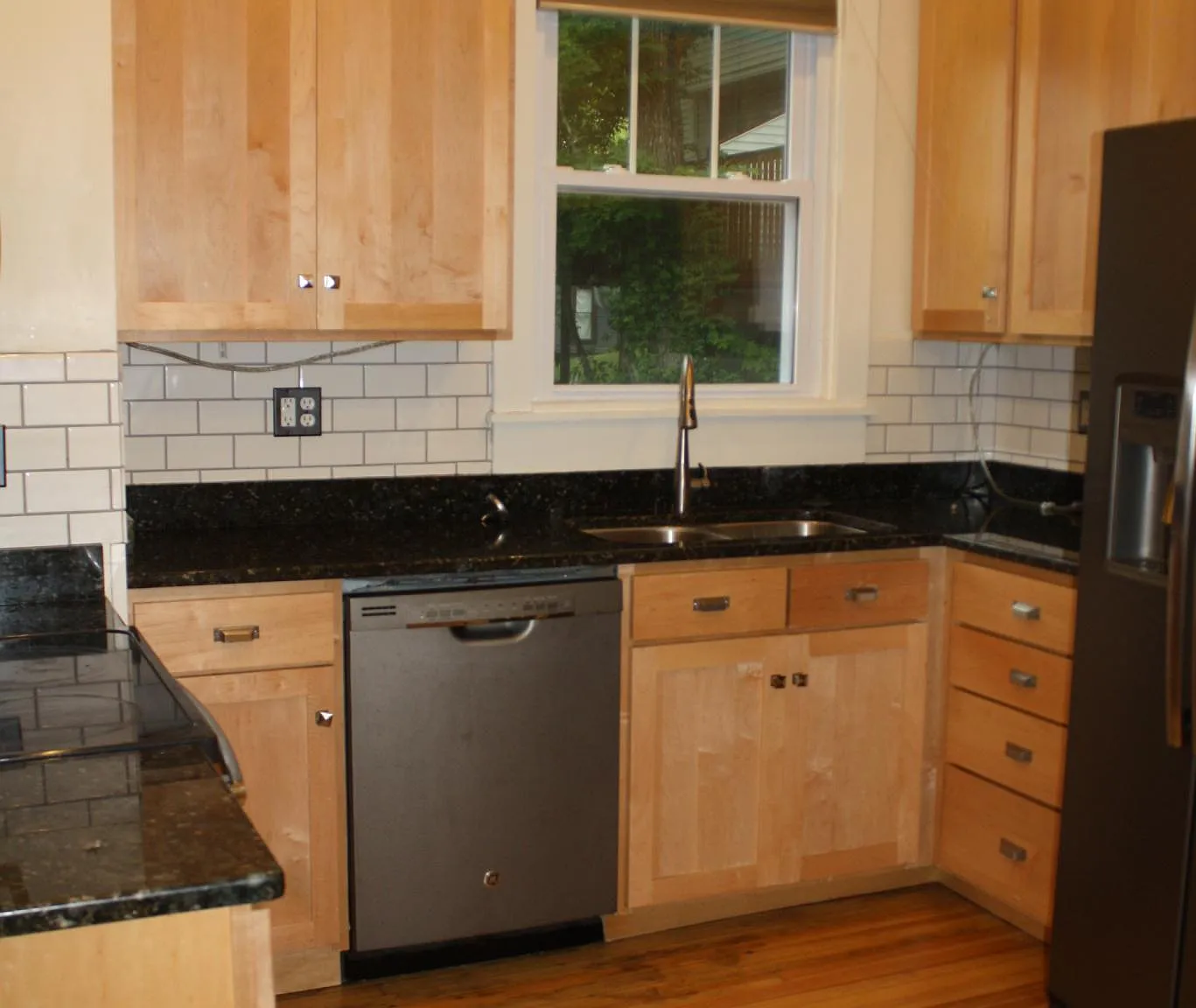 3 bed, 2000 sqft, $3,550 — Photo 4