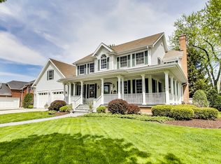 869 S Colfax Ave, Elmhurst, IL 60126