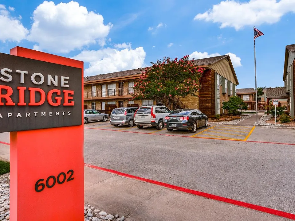 Stoneridge Apartments