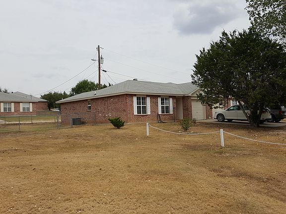 3rd image of 166 Blackbear Ln
