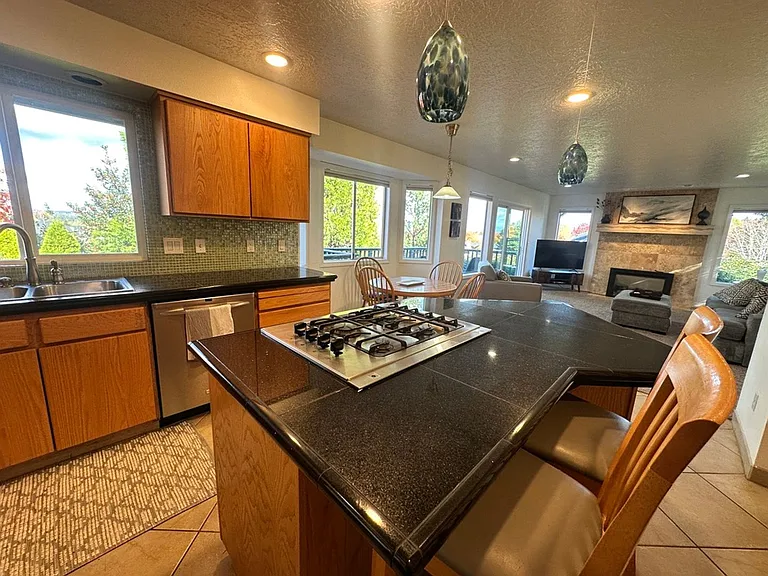 14441 NE Morris Ct — Photo 42